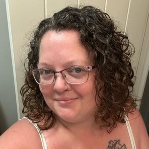 Meet your Posher, Pixi